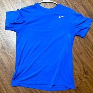 Men’s nike tshirt
